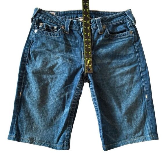 True Religion Zip Fly Bermuda Denim Jean Shorts Light Wash Blue Size 30 - Picture 6 of 7